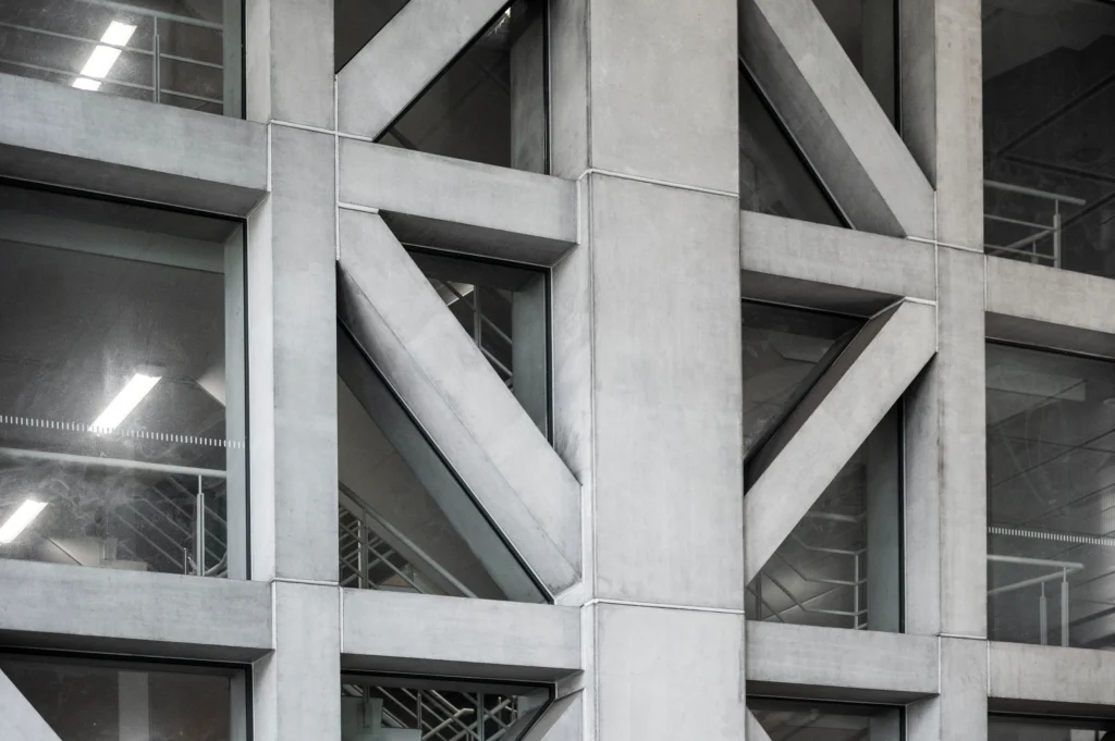 Edificio con estilo arquitectónico moderno industrial